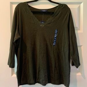 Size 2X Chaps Light Weight Stretchy Top